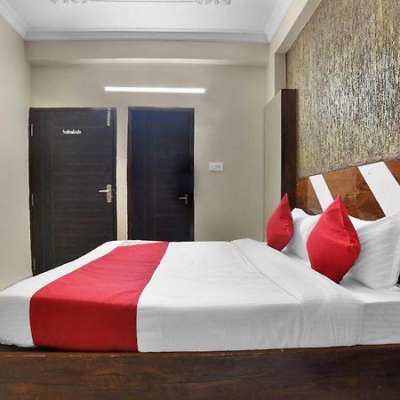 Hotel O Zodiac Индаур Экстерьер фото